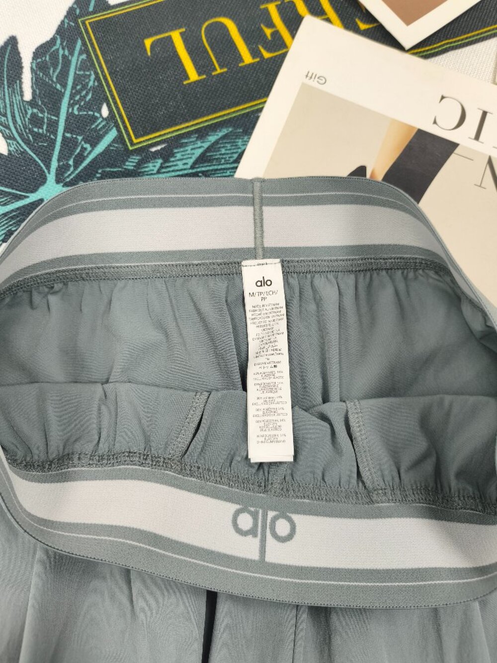 NWT Alo Yoga Suit Up Trouser💐Relaxed Casual Pants Easy to Style🤗(Regular) - Picture 3 of 7